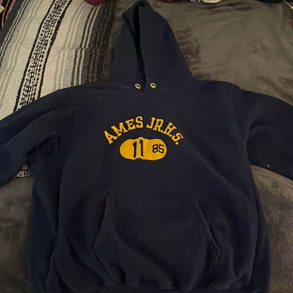 Navy Blue Champion Sweatshirt